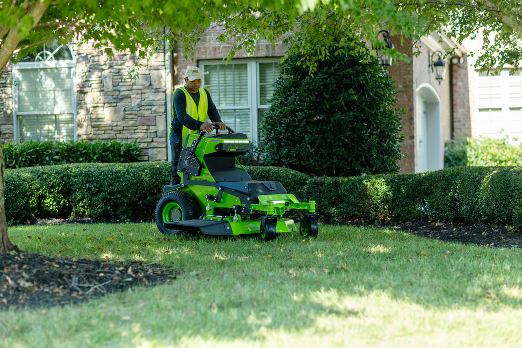 OptimusZ 32" 8kWh Stand-On Zero Turn Mower