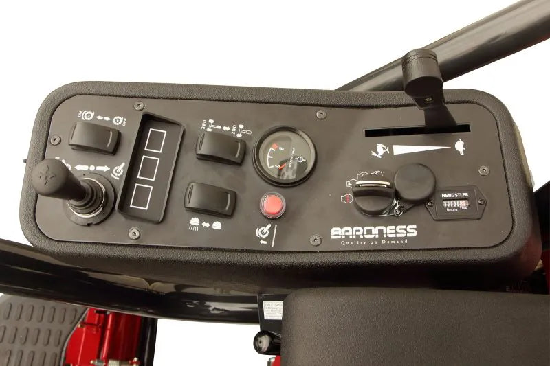 LM311 - Riding Greens Mower